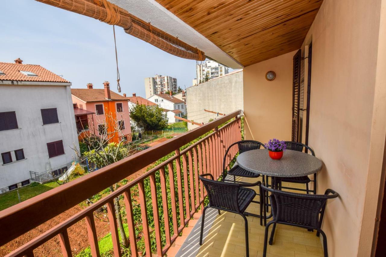 Apartment Darinka Pola Esterno foto